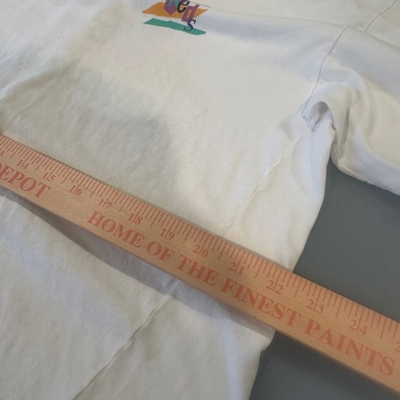 Vintage Keds White Graphic T-Shirt from the 80s - Picture 4 of 8